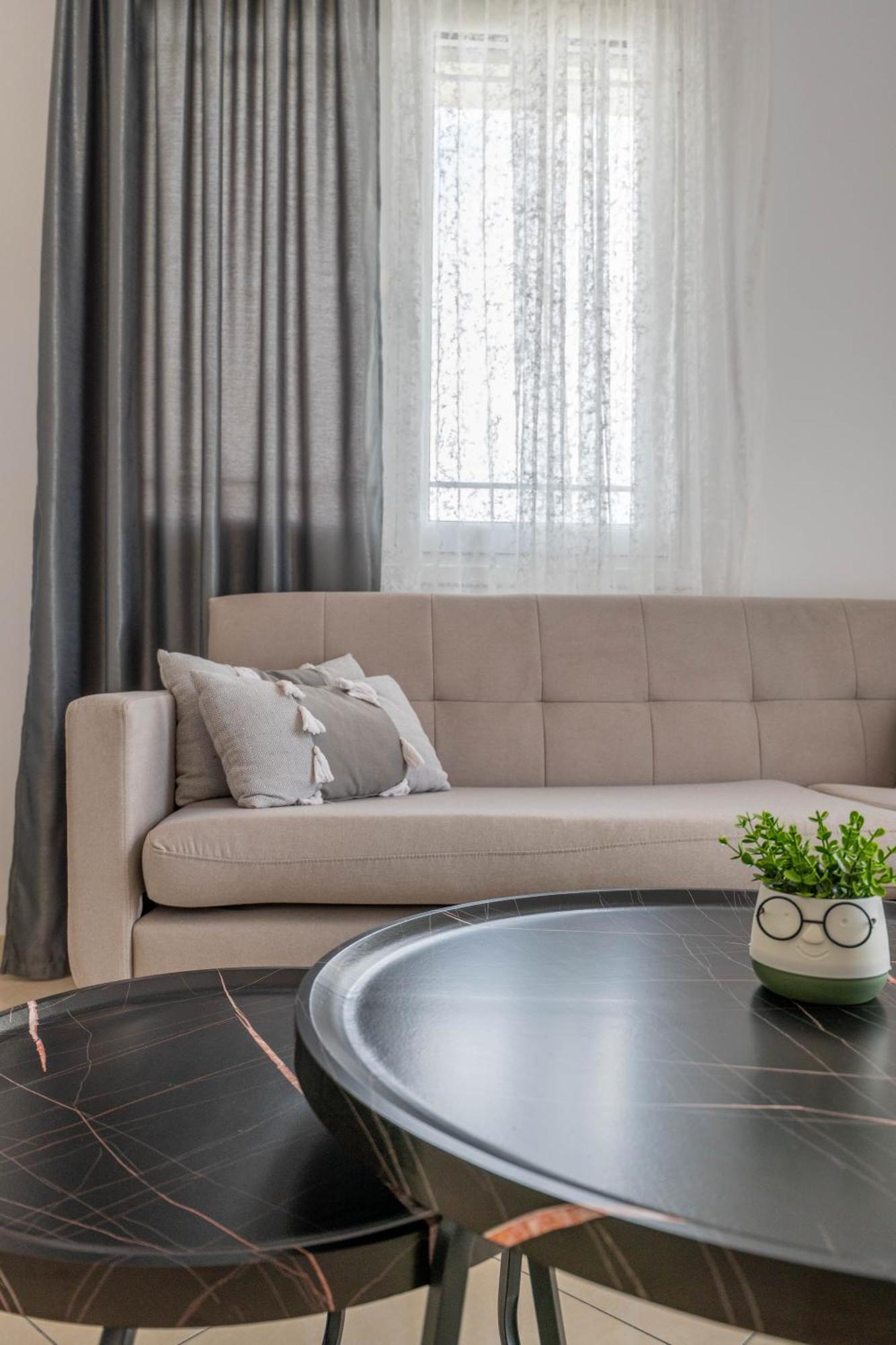 Philoxenia Apartments Saranda Ngoại thất bức ảnh