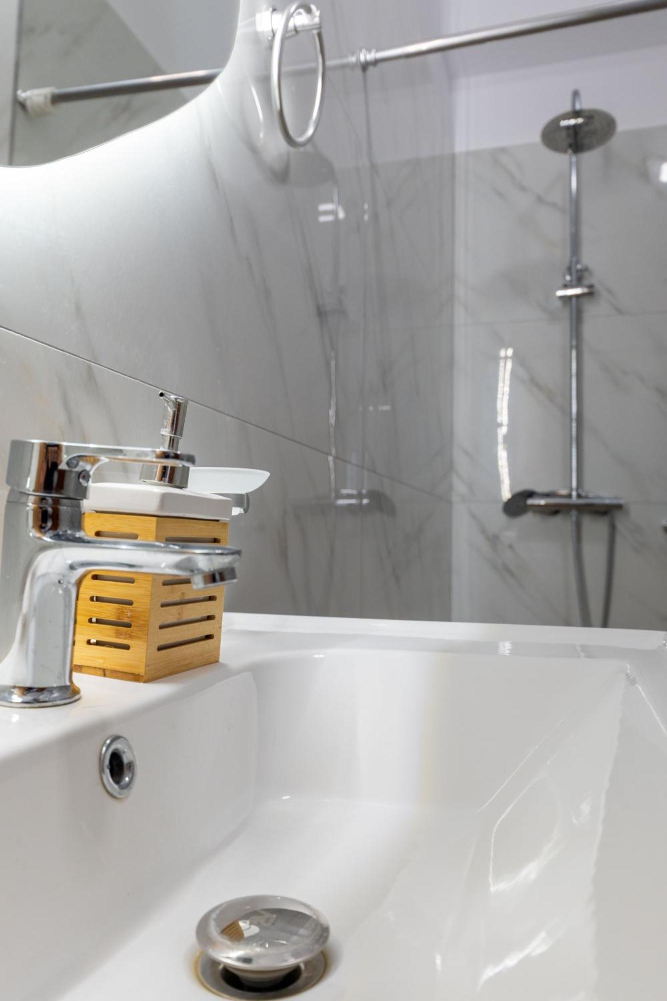 Philoxenia Apartments Saranda Ngoại thất bức ảnh