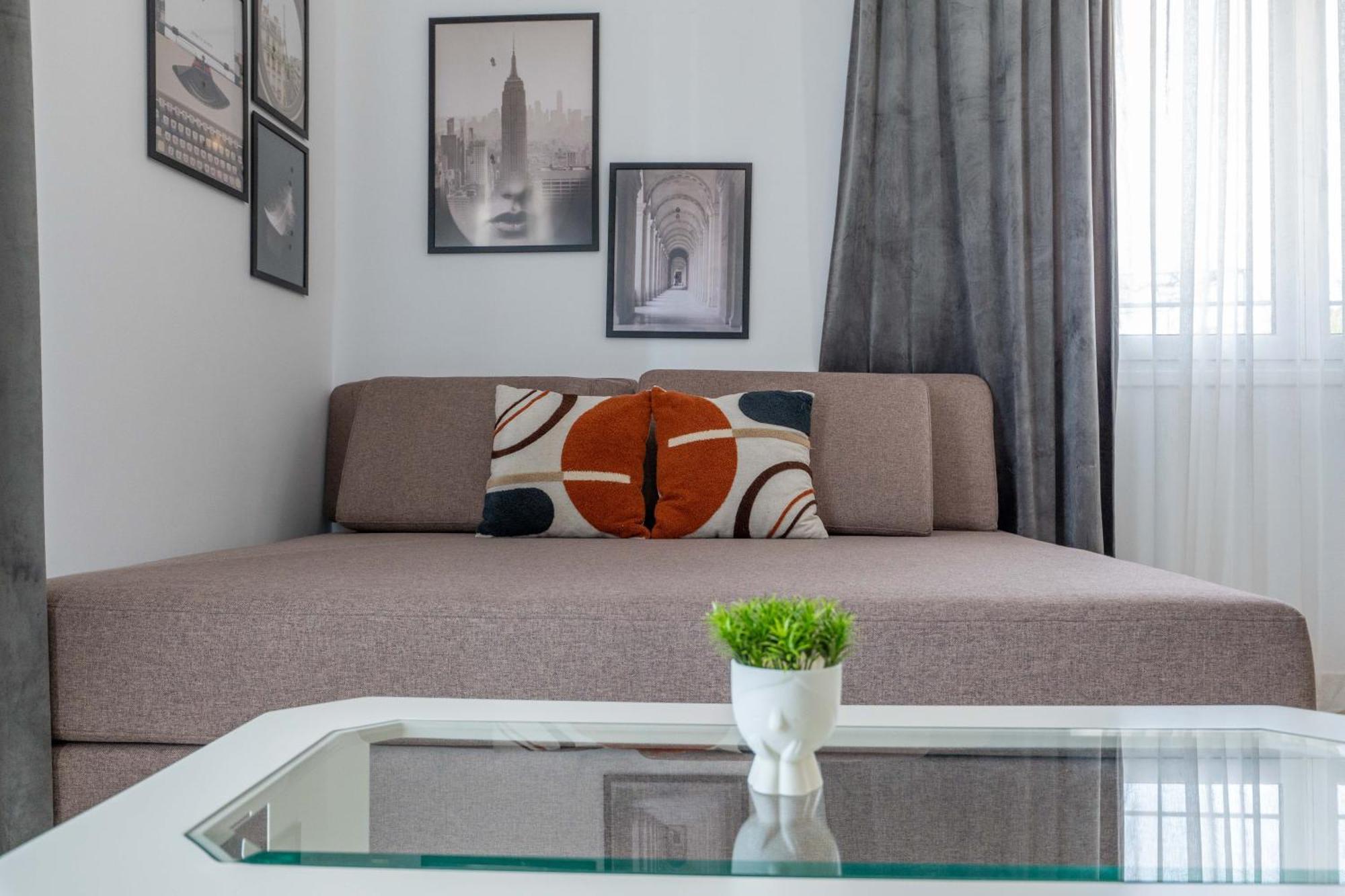 Philoxenia Apartments Saranda Ngoại thất bức ảnh